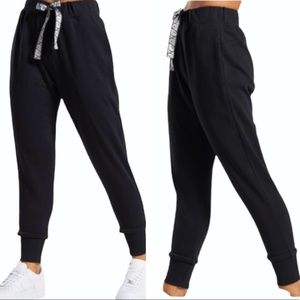 Gymshark 24/7 Joggers Tie Waist Small Black Pockets